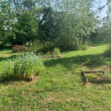 Bed and Breakfast La Ferme D'Aristide Saillenard Esterno foto