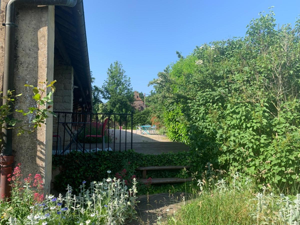 Bed and Breakfast La Ferme D'Aristide Saillenard Esterno foto