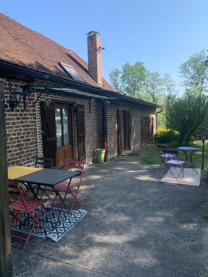 Bed and Breakfast La Ferme D'Aristide Saillenard Esterno foto