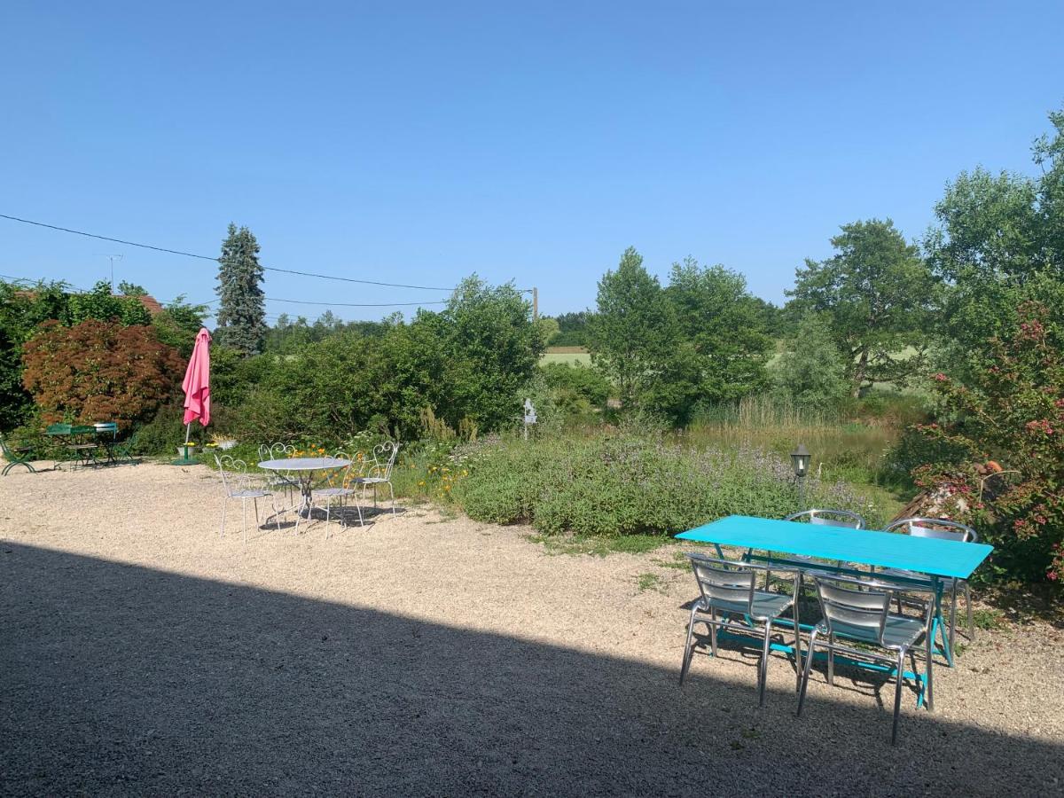 Bed and Breakfast La Ferme D'Aristide Saillenard Esterno foto